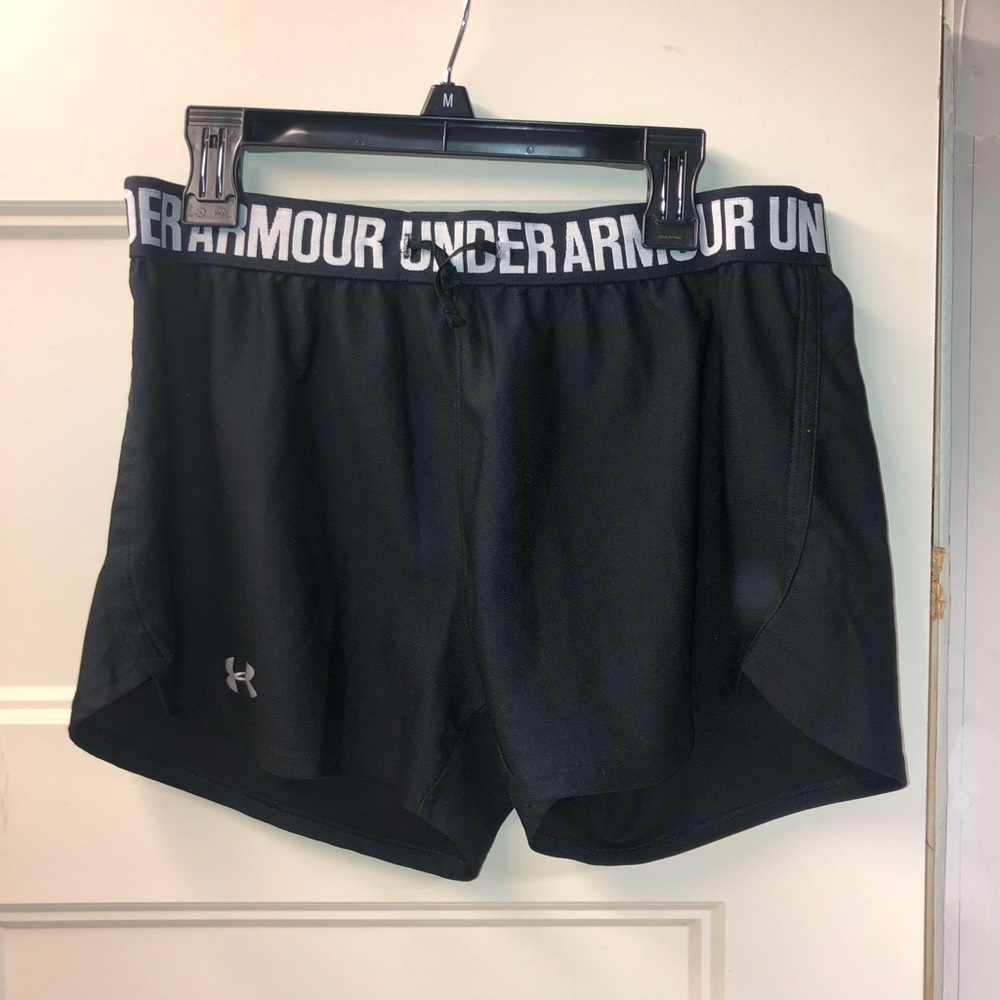 UNDER ARMOUR SHORTS